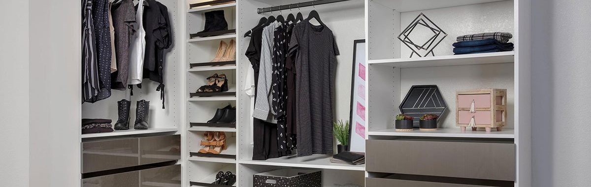 Walk In Custom Closet System
