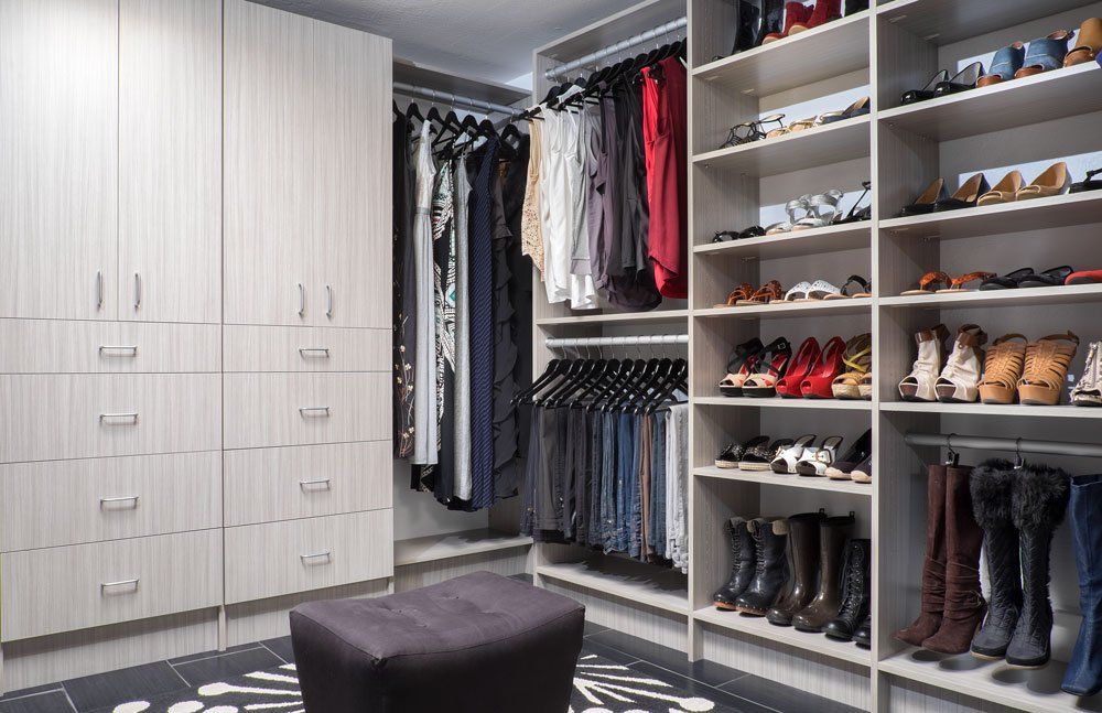 Custom Walk In Closet System